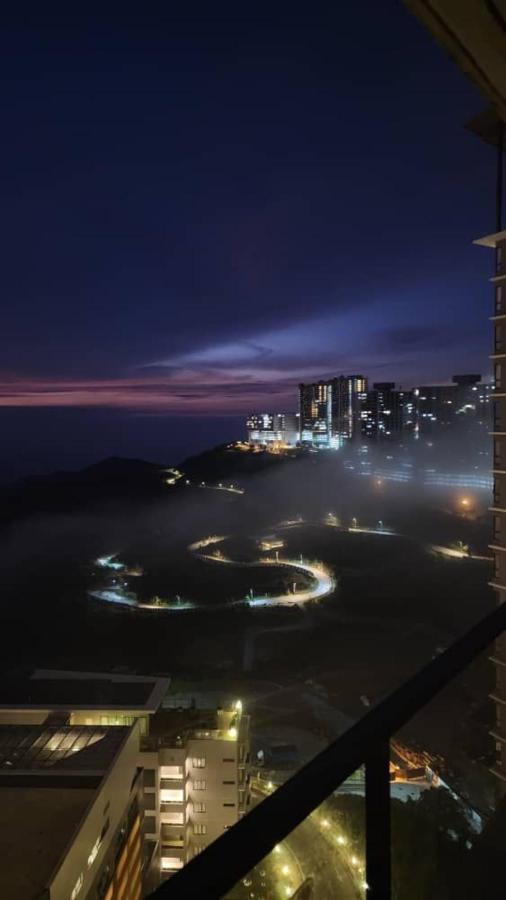 Hilltop Cloud View Genting Luxury Suite Genting Highlands Exterior foto